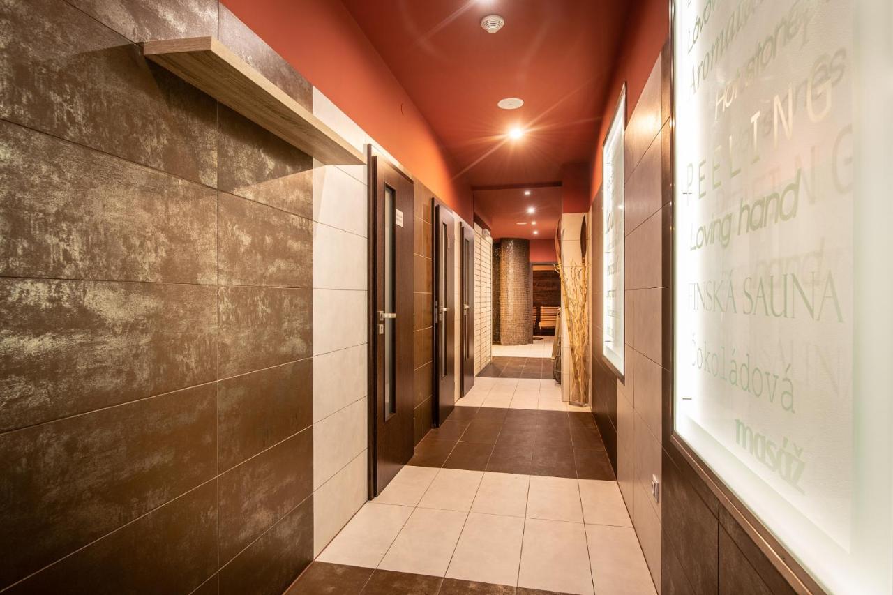 Wine & Wellness Hotel Besedni Dum Valtice Εξωτερικό φωτογραφία