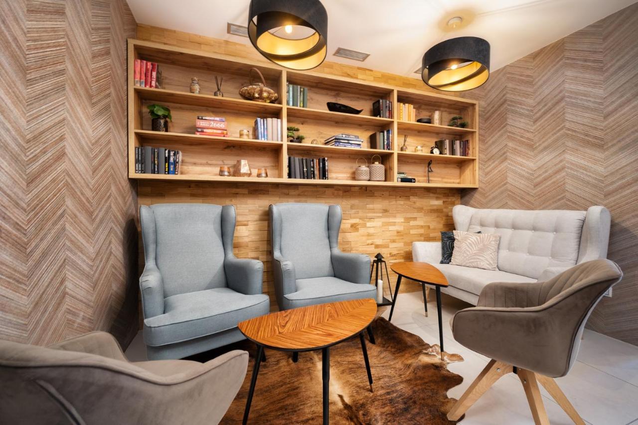 Wine & Wellness Hotel Besedni Dum Valtice Εξωτερικό φωτογραφία